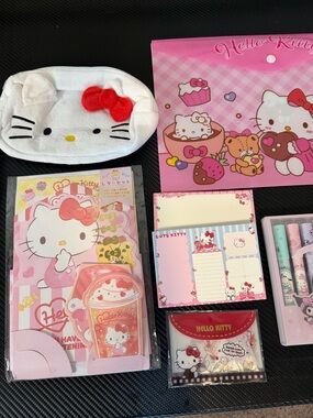 ✨Hello Kitty Sanrio Stationery Lucky Scoops Box